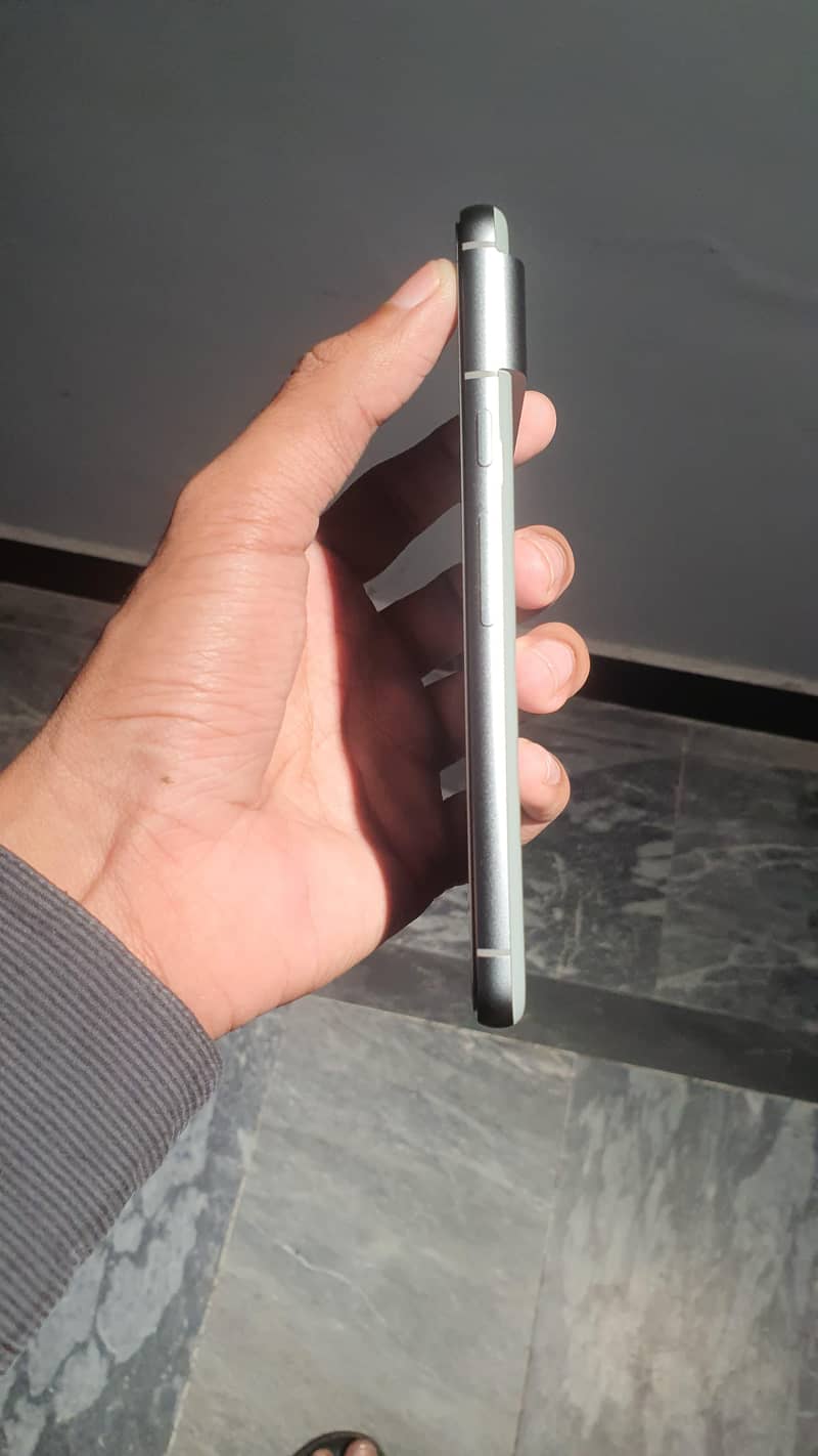 Google Pixel 8 1