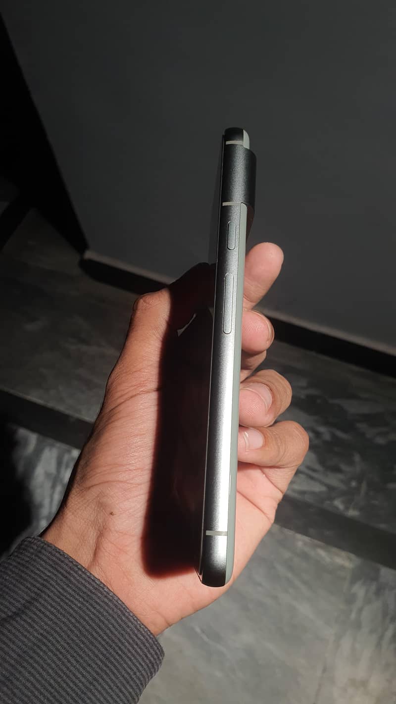 Google Pixel 8 3