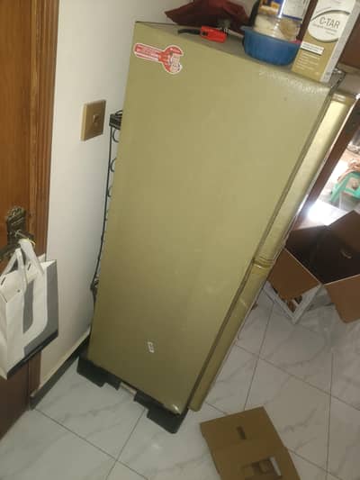 Dawlance Refrigerator for Sale – Good Condition & Working Order