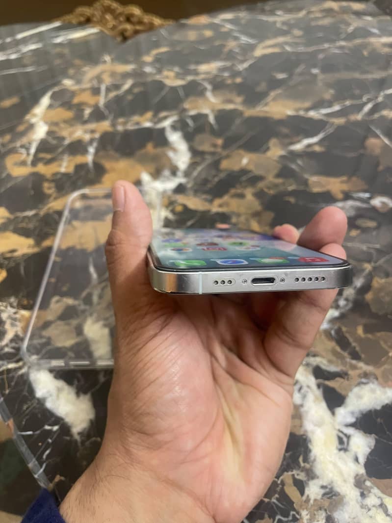 Apple iPhone 12 Pro 1