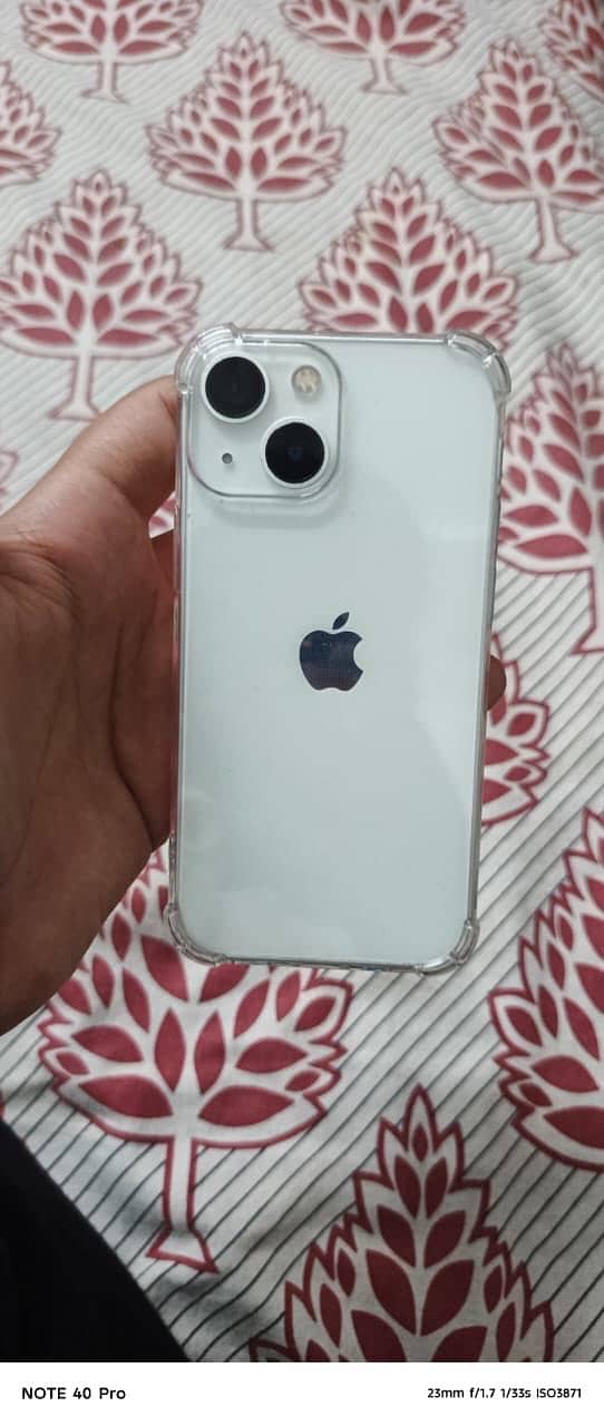 Apple iPhone 13 mini 4
