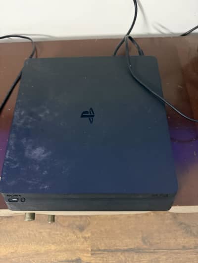 PS4 Slim