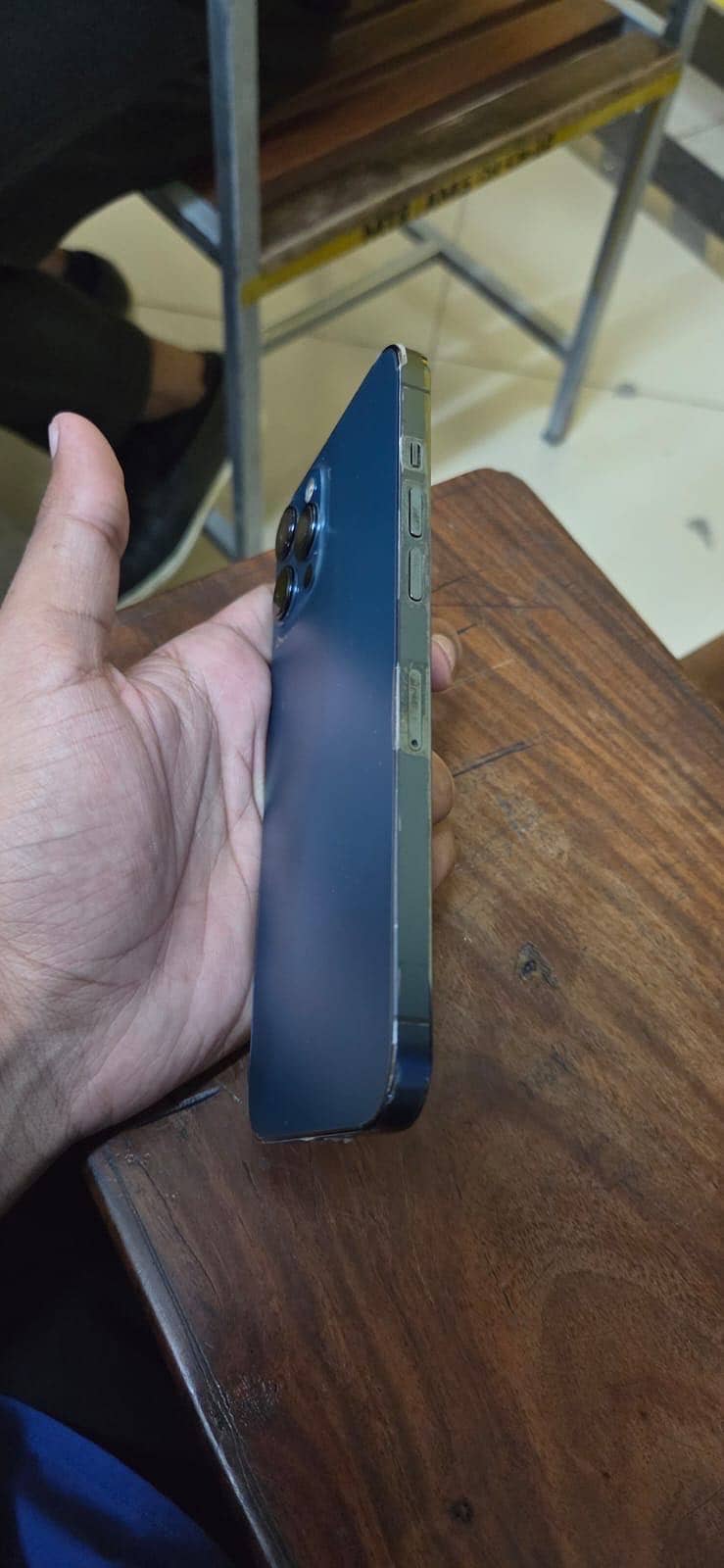 Apple iPhone 12 Pro Max 5