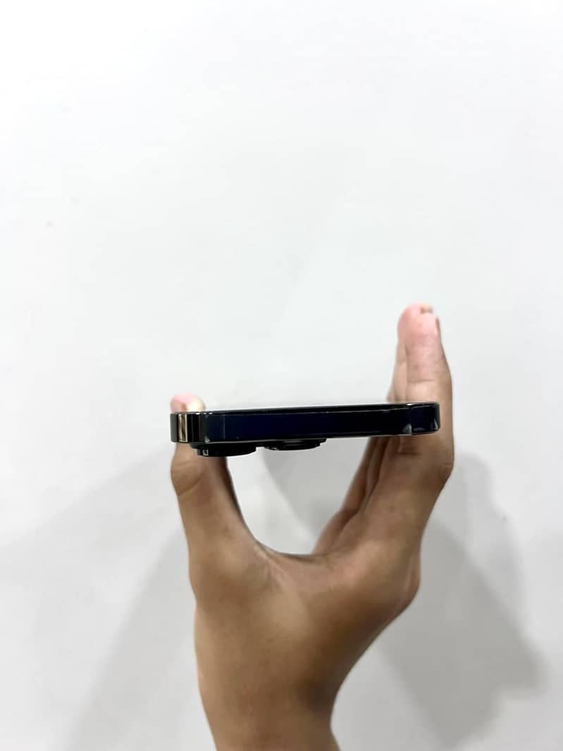 Apple iPhone 14 Pro 3
