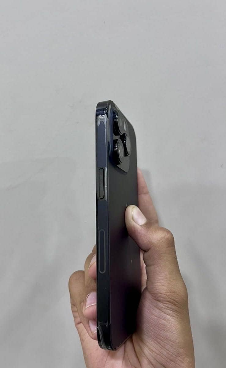 Apple iPhone 14 Pro 8