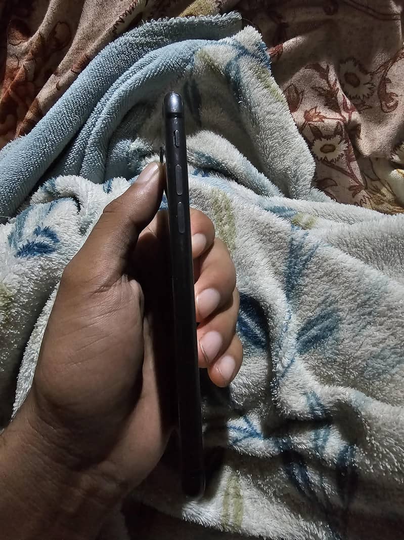 Apple iPhone 8 2