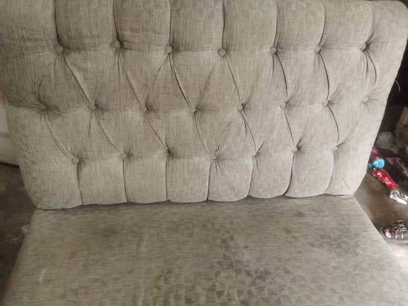 2 seated sofa 2