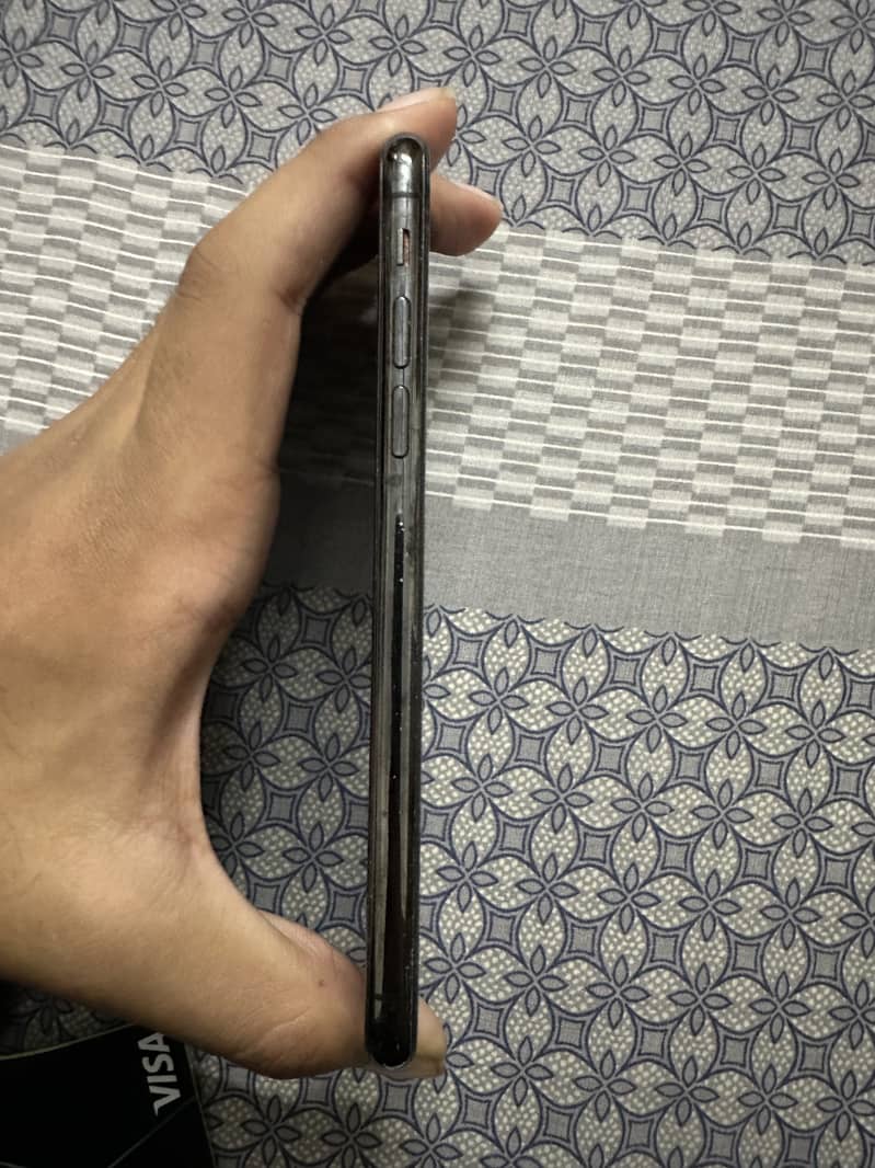 Apple iPhone X 11