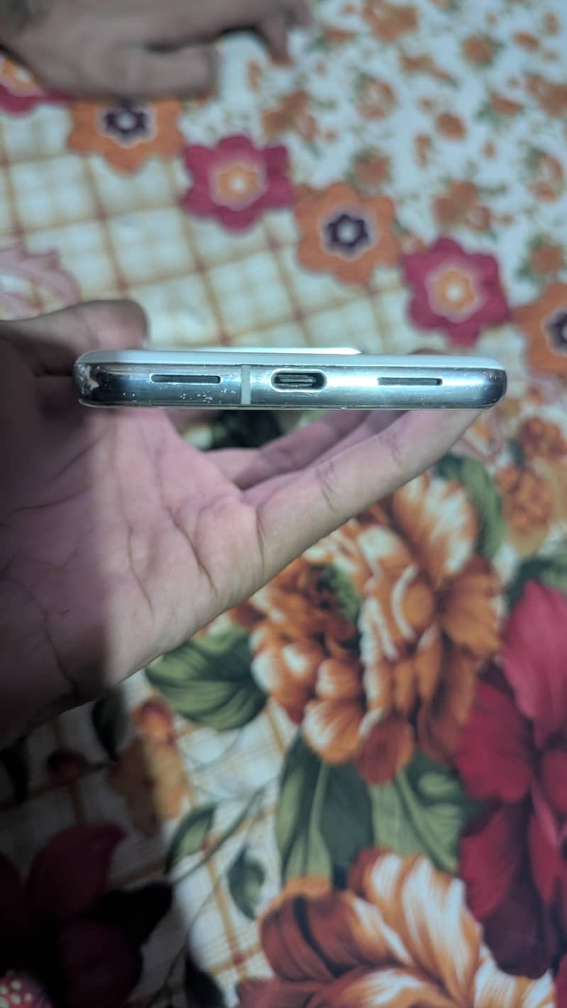 Google Pixel 7 Pro 6