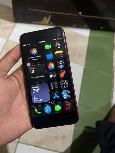 Apple iPhone SE
