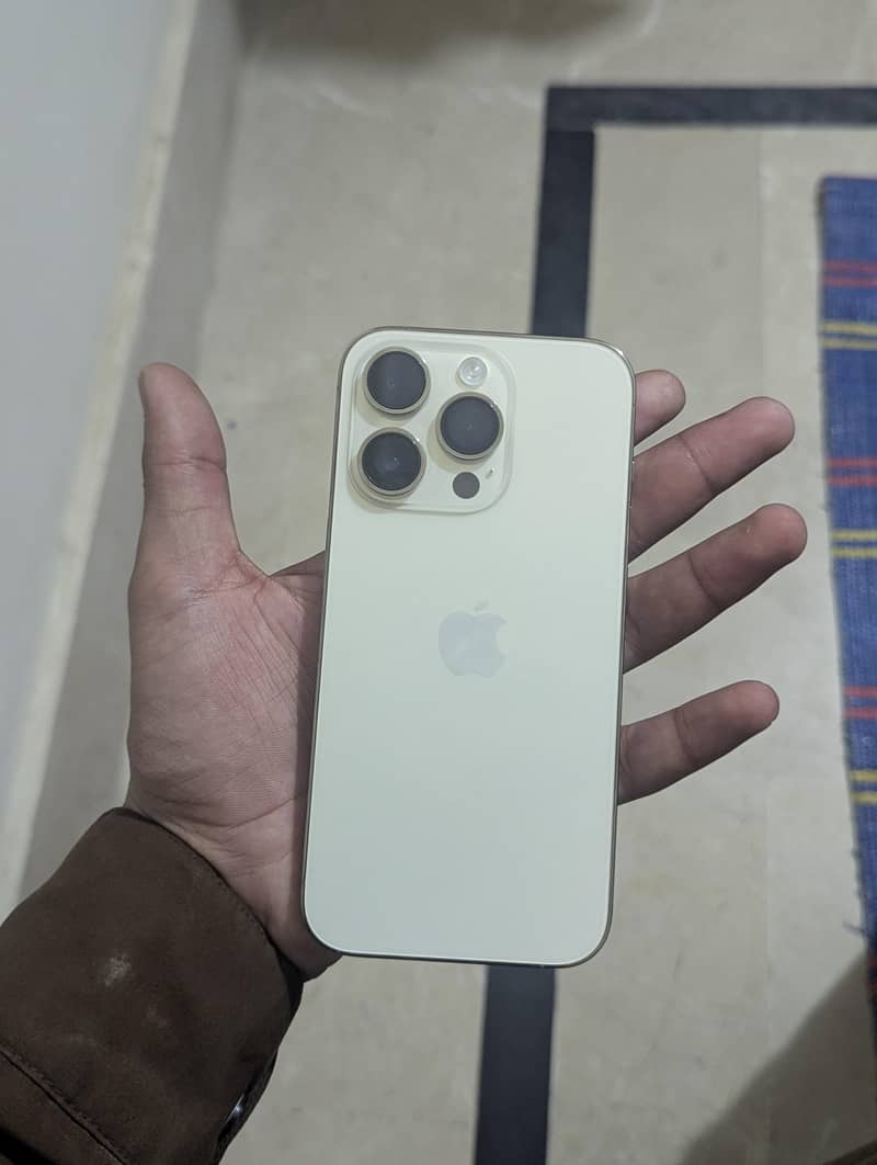 Apple iPhone 14 Pro 1