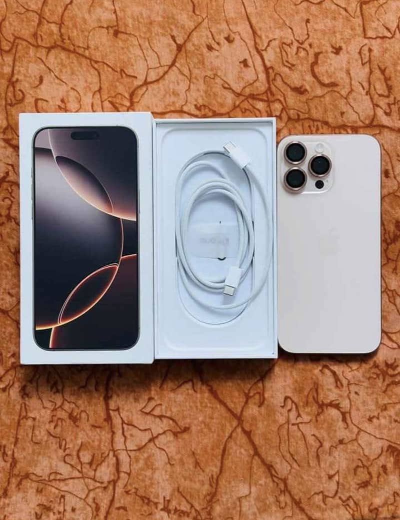 Apple iPhone 16 Pro Max 1