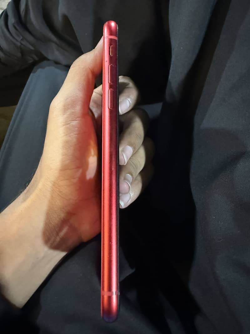 Apple iPhone 11 3