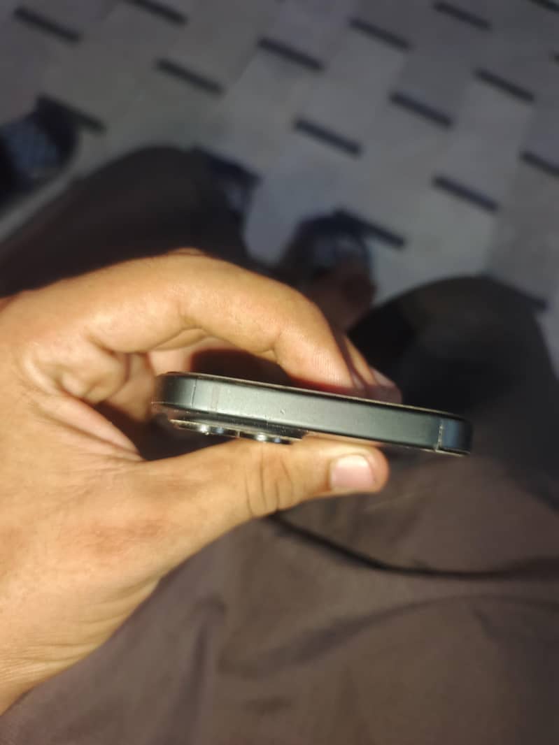Apple iPhone 15 2