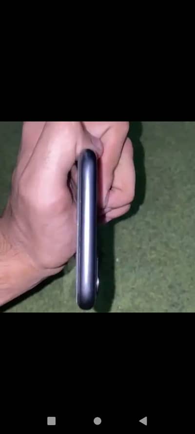 Apple iPhone 11