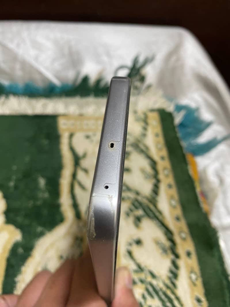 OPPO A6s 1