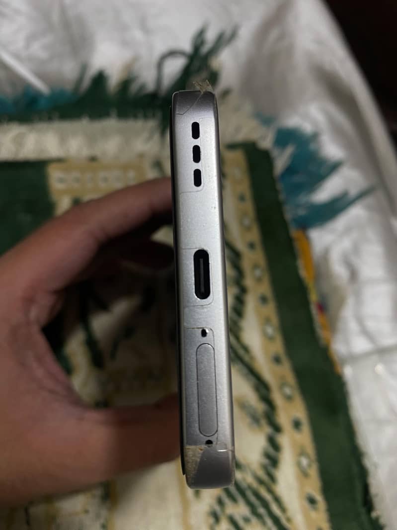 OPPO A6s 4
