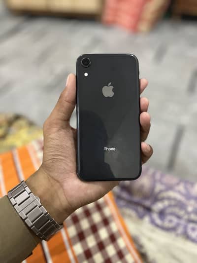 Apple iPhone XR