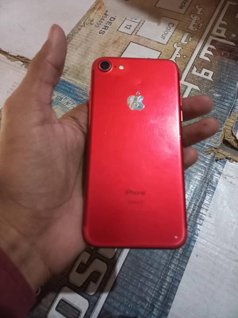 Apple iPhone 7 1