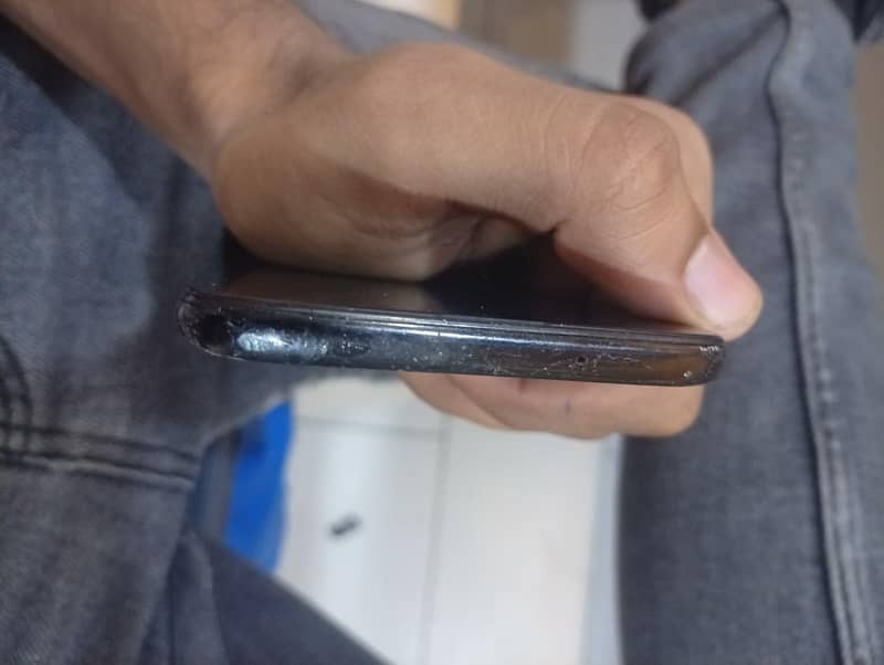 One Plus 6T 4