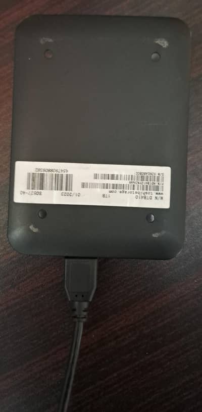 1 tyra byte 1000 GB Exrernal Hard drive