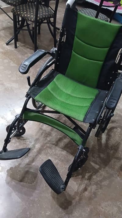 Foldable & Heavy Duty Wheelchair in Excellent Condition for Sale