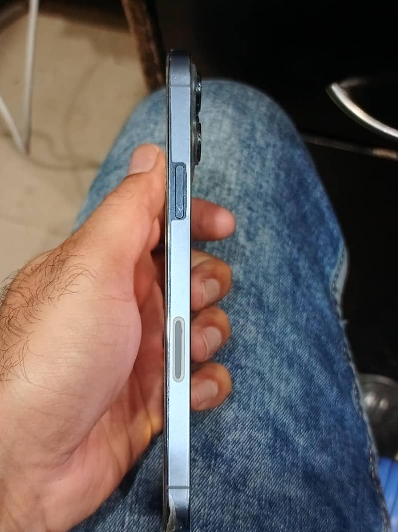Apple iPhone 13 Pro Max 1