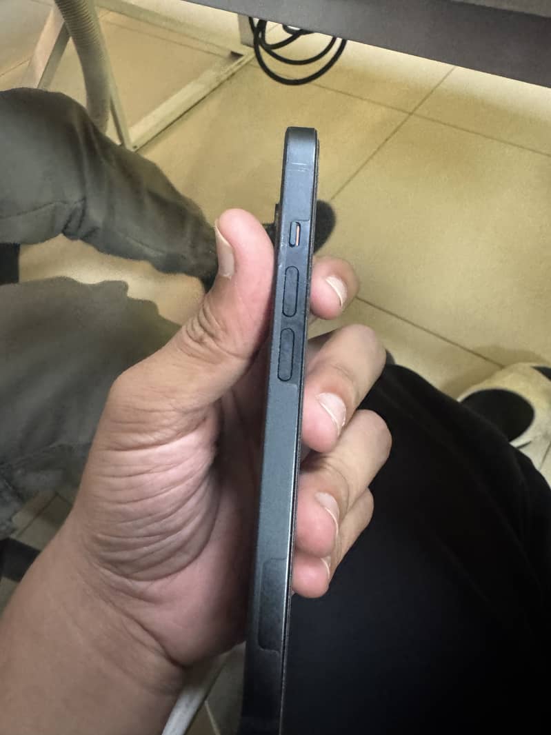 Apple iPhone 14 1