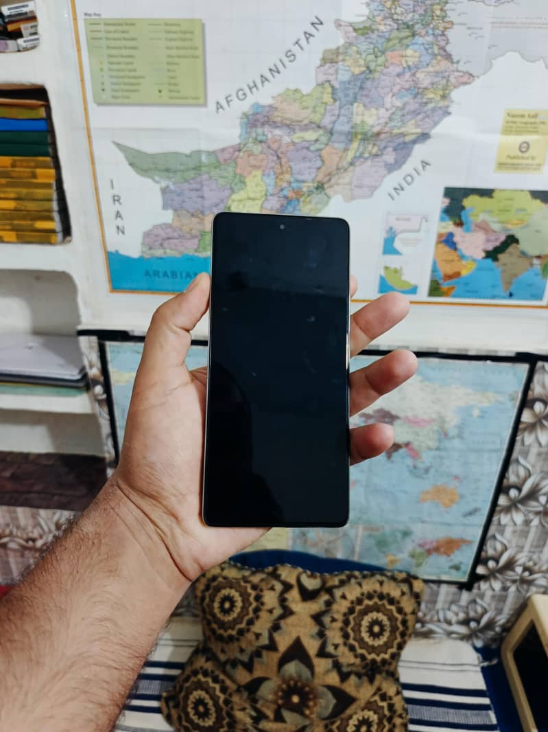 Tecno CAMON 30 7