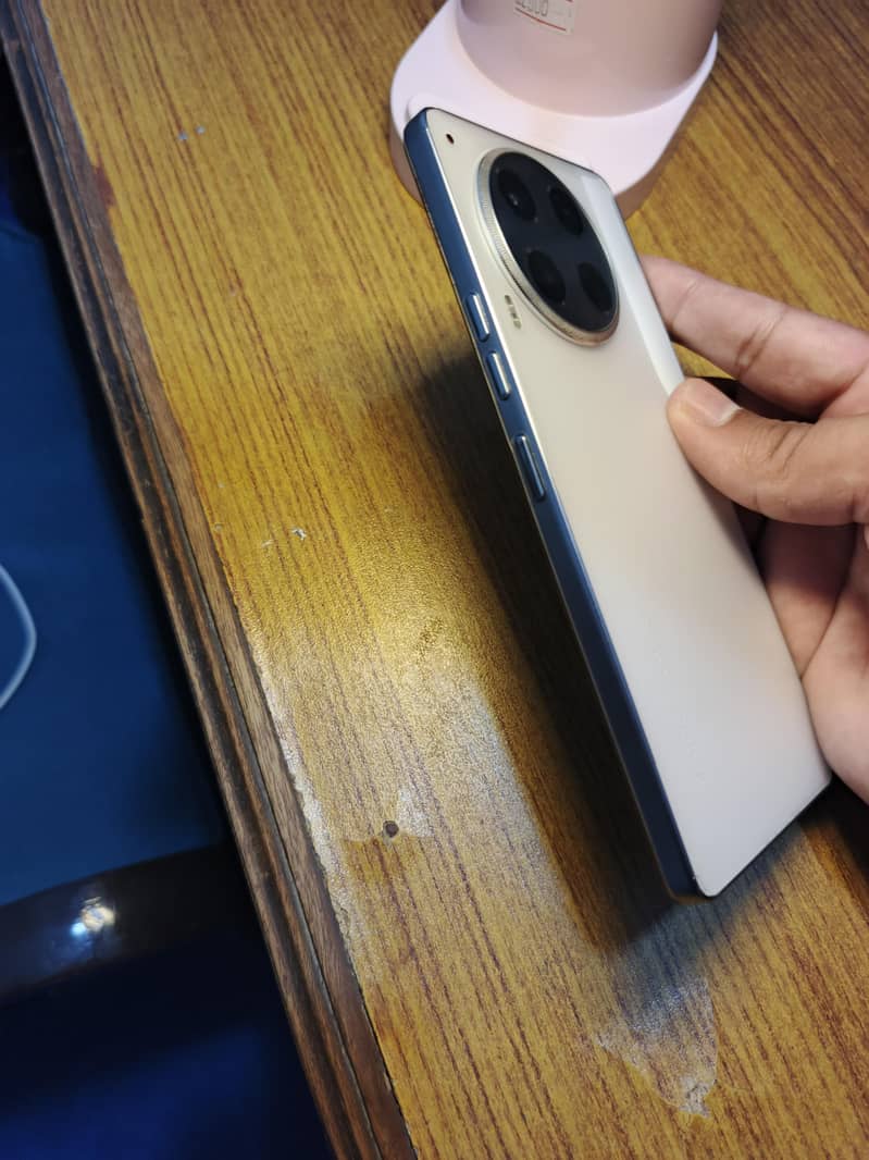 Tecno CAMON 30 14