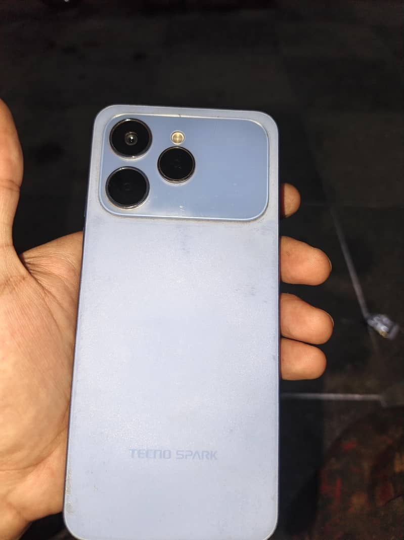 tecno spark 40 4