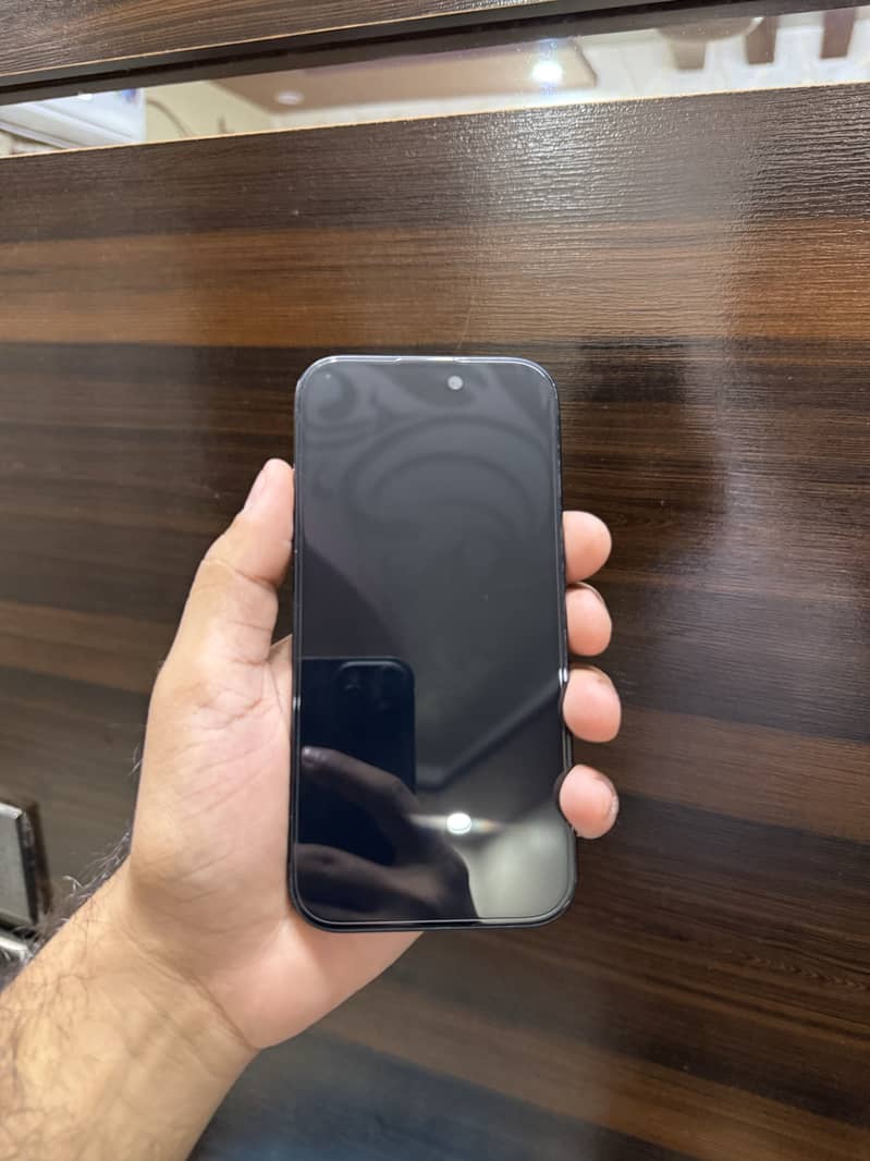 Apple iPhone 16 Jv 4