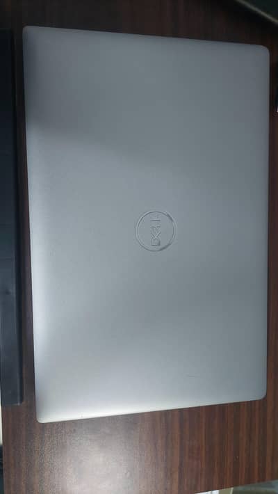 lenovo X13 and E14, Dell precision 5540, Macbook air m1 13