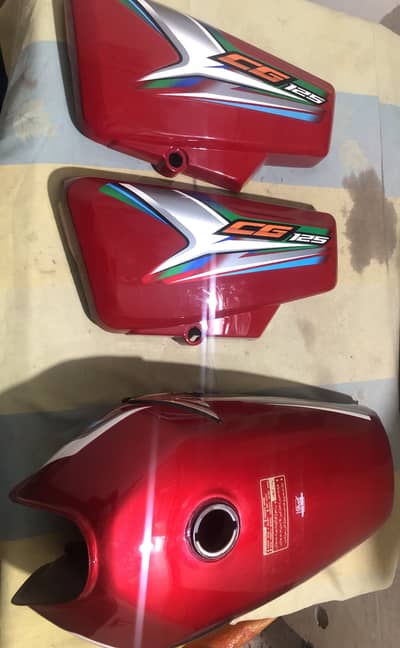 Honda 125 Genuine tanki tapay 2023