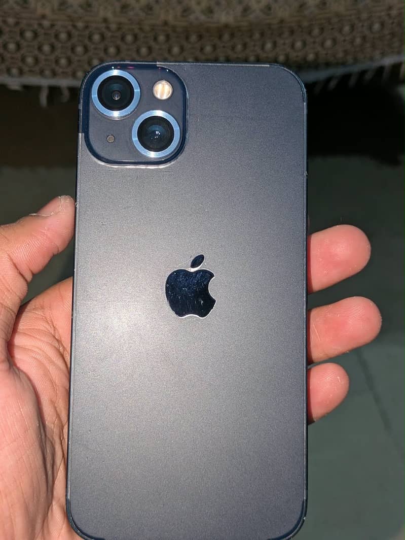 Apple iPhone 13 2
