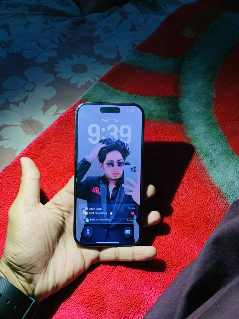 Apple iPhone 15 Pro 2
