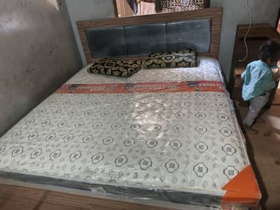 bed no mattres