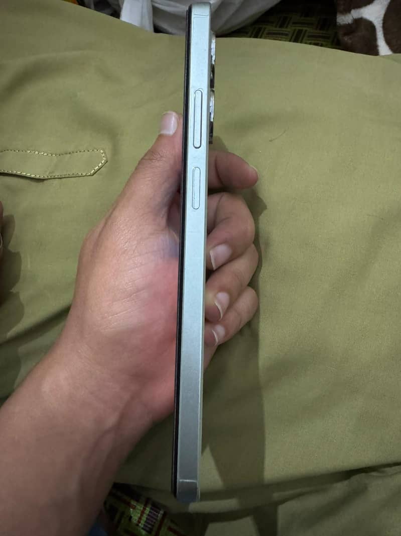Realme Note 60x 2