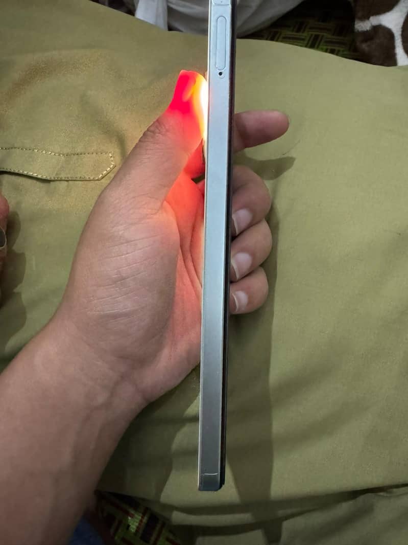 Realme Note 60x 3