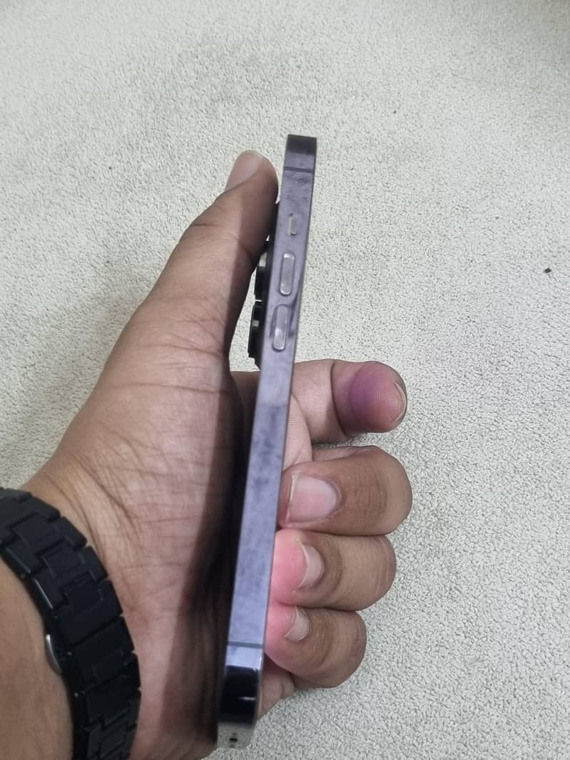 iphone 14 pro 2