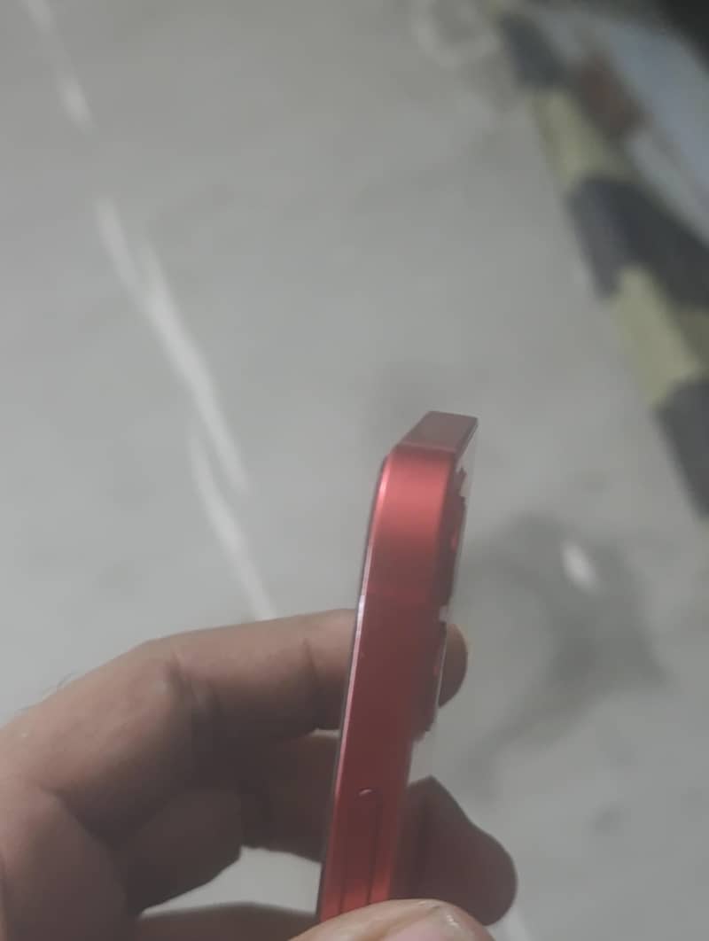 Apple iPhone 12 mini 4