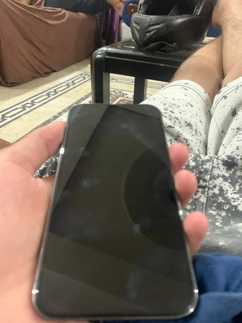 Apple iPhone 13 Pro 1