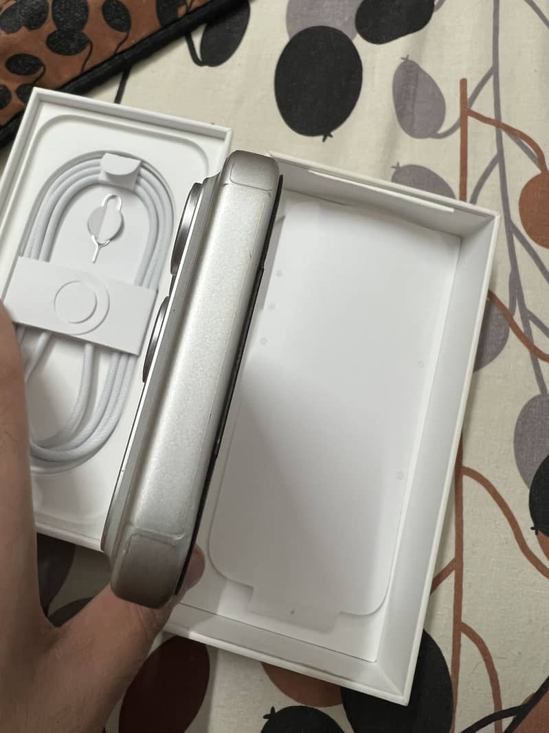 Apple iPhone 17 Pro 4