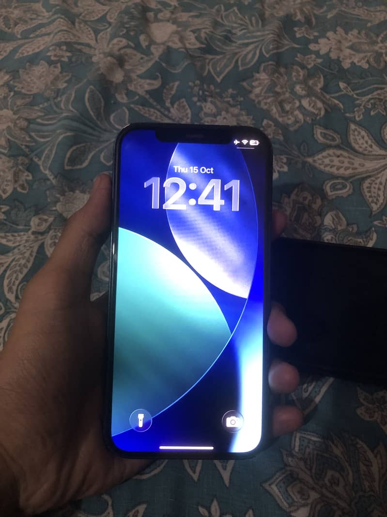 Apple iPhone 12 3
