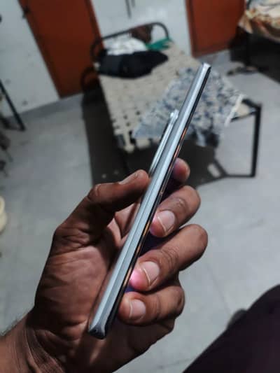 Vivo V40 5G 12/256 official pta approved complete box