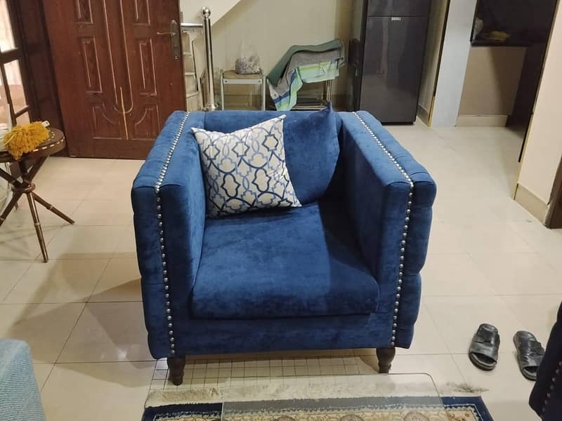 Brand New sofas 2pc and 1pc 1