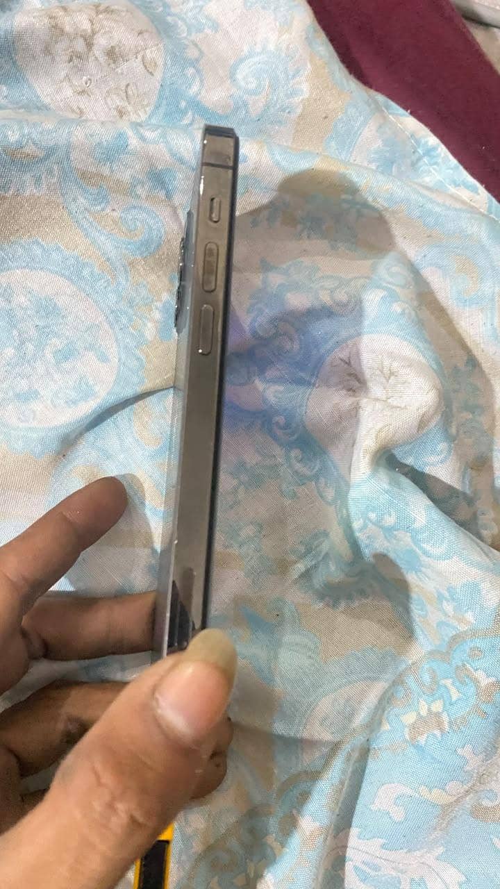 Apple iPhone 12 Pro 0