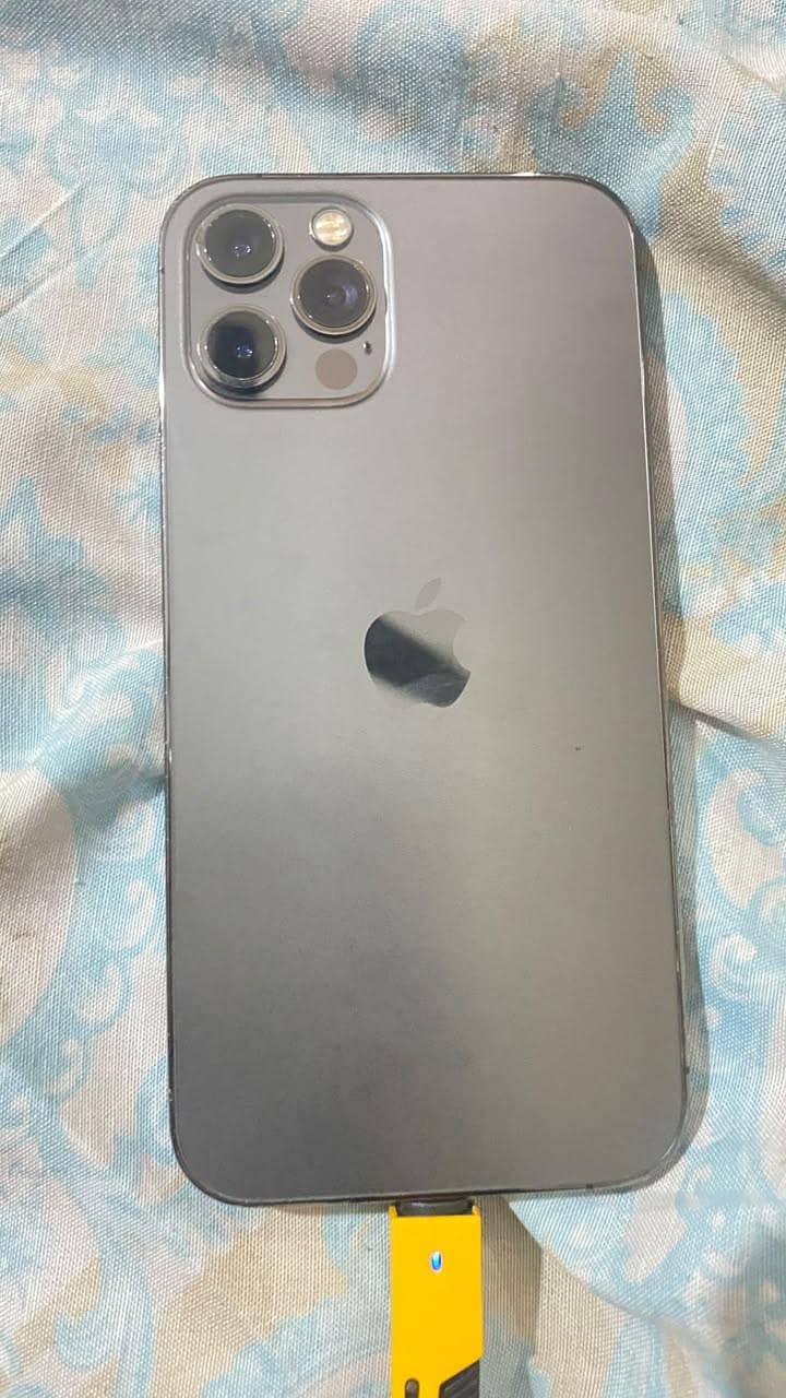 Apple iPhone 12 Pro 2