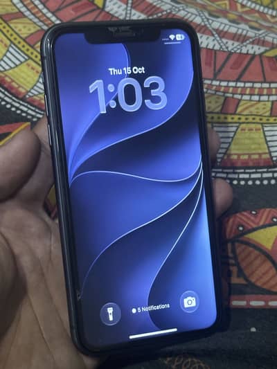 Apple iPhone 11
