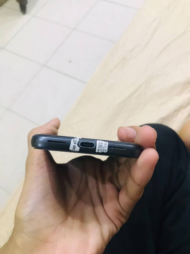 Google Pixel 8a 3